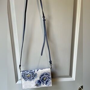 NWOT, Coach cross body purse.